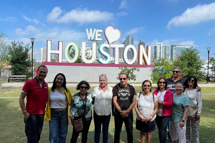 Houston City Tour: Top Sights & Photo Ops!