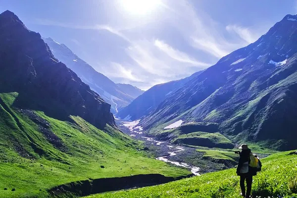 Tirath Expedition: Discover Untouched Himalayan Paradise on a Thrilling Trek!