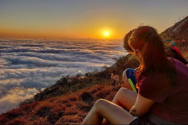 Skandagiri Sunrise Trek & Camping: Thrill Under the Stars!