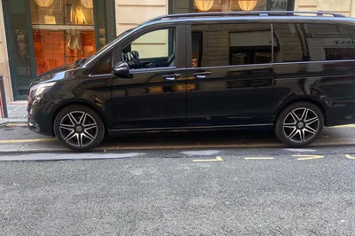 Luxury Escape: Private Transfer from Lyon to Beaune