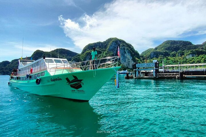 Seamless Ferry Transfer: Phi Phi Island to Krabi Town Adventure