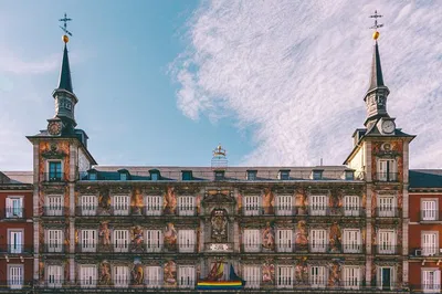 Madrid's Insta-Worthy Gems: Explore with a Local!