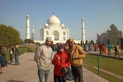 Unveiling the Taj Mahal: A Luxurious Delhi-Agra Day Trip