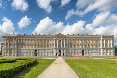Unveiling Royal Grandeur: Caserta Palace, Pizza & Shopping Escapade