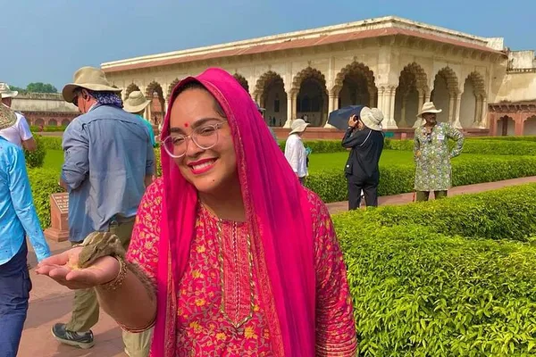 Discover the Majestic Taj Mahal: A Luxurious Day Trip from Delhi