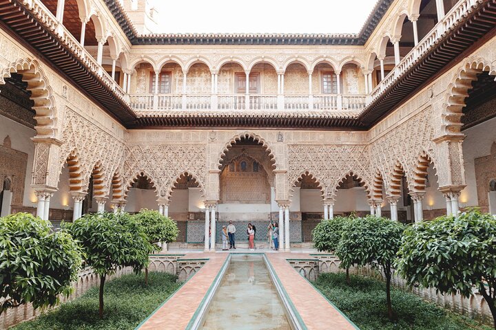 Seville Alcazar: Beat the Crowds Exclusive Early Tour