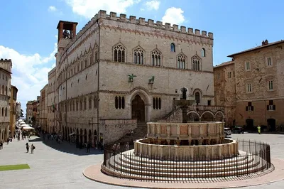 Perugia's Hidden Gems: Private Etruscan & Medieval Tour