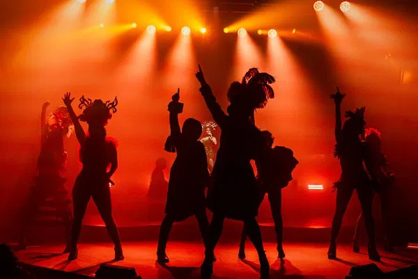 MYST Show Cancun: Zona Stage Ticket + 20% Cashback!