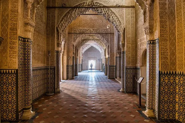 Uncover Granada's Treasures: Alhambra & Albaicin Day Trip from Seville