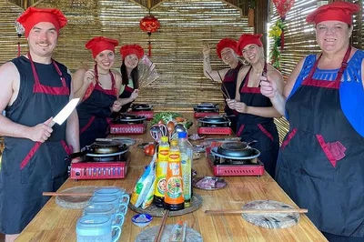 Hoi An Eco-Adventure: Market, Farm, Cooking & Relaxation