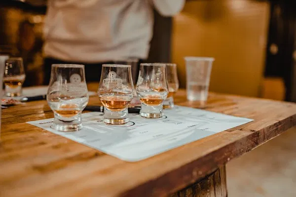 Unleash Your Inner Whiskey Aficionado: Premium Barrel Tasting in Nashville!