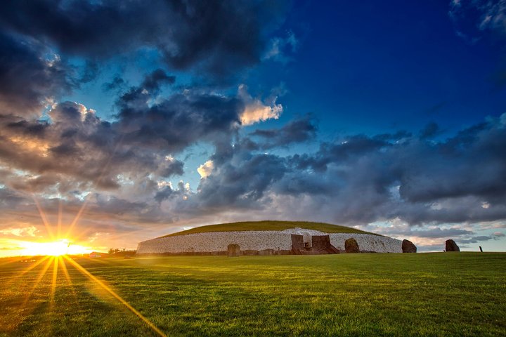 Uncover Ancient Ireland: Boyne Valley Private Tour from Dublin