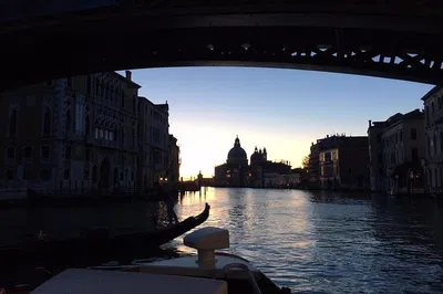 Unveiling Venice: A Local's 2-Hour Walking Adventure