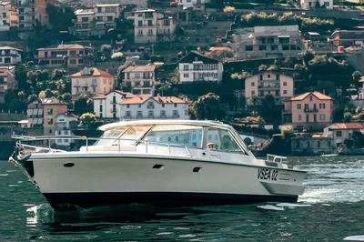 Lake Como Private Speedboat Tour: See Clooney's Villa!