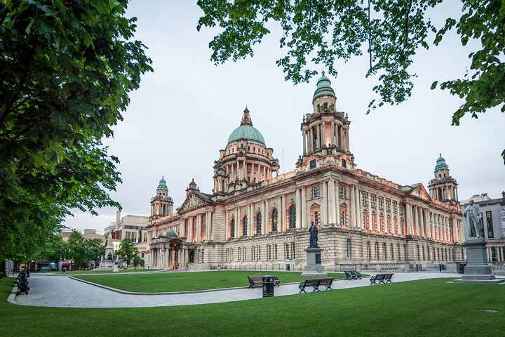 Belfast Unveiled: A Personalized Half-Day Private City Tour