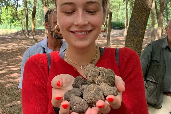 Unearth Tuscan Treasures: Truffle Hunt & Cooking Class Adventure!