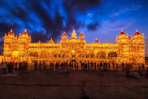 Karnataka Treasures: Safari, Temples & Mysore Palace Tour