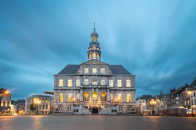 Stress-Free Rotterdam-Antwerp Private Transfer: Door-to-Door Comfort