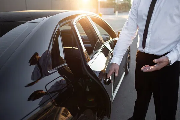 Stress-Free Geneva/Lucerne Transfers: Private Door-to-Door Service