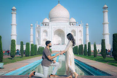 Discover Mughal Splendor: Private Taj Mahal Tour with Skip-the-Line Access