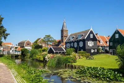 Discover Giethoorn & Zaanse Schans: A Personalized Dutch Cultural Escape