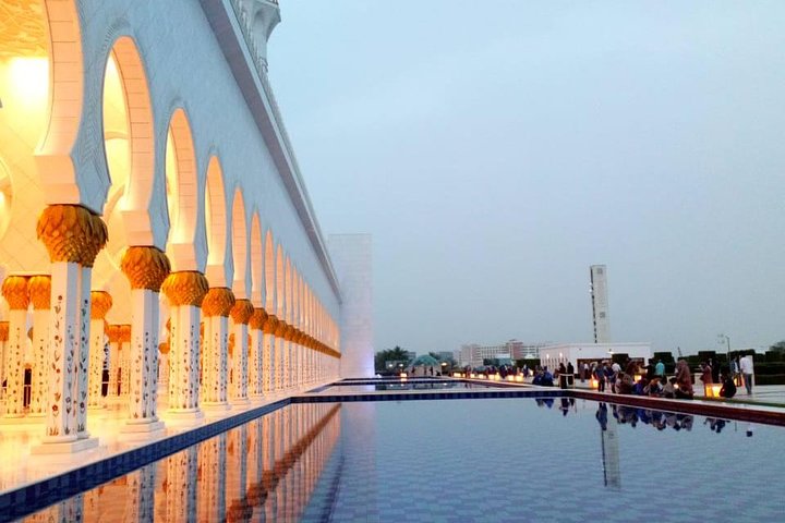 Abu Dhabi Day Tour from Dubai: See Top Landmarks
