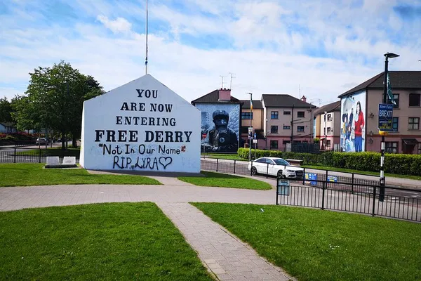 Derry's Troubles: A Gripping Bogside Walking Tour