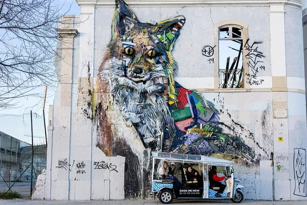 Lisbon: Private Tuk Tuk Tour of the Old City