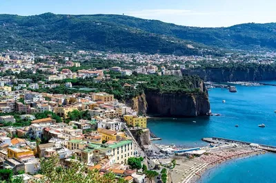 Pompeii, Amalfi & Sorrento Day Trip from Rome