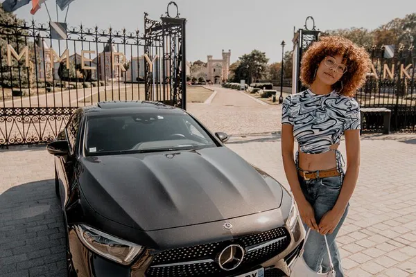 Champagne Tour: Famous Houses, Lunch & Tastings