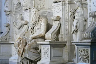 Unveiling Rome's Secrets: A Legendary Walking Tour for Intrepid Explorers