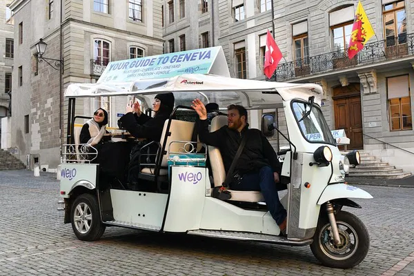 Geneva TukTuk Tour: See City Highlights in 1 Hour!