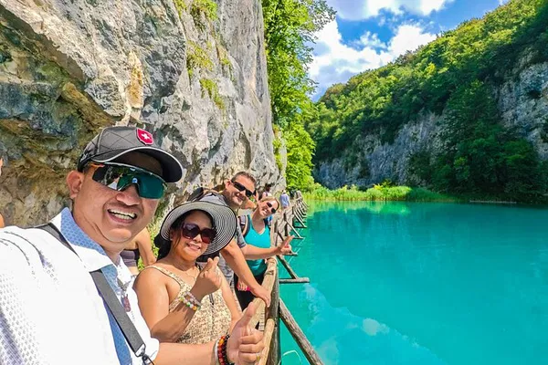 Plitvice Lakes Tour: Rastoke & Park (Small Group)