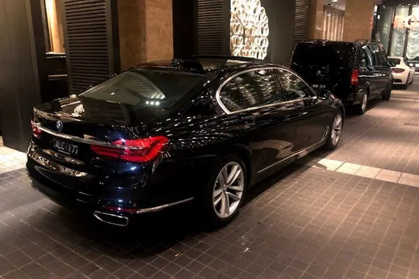 Melbourne Airport Transfer: Private, Stress-Free Ride