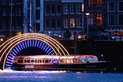 Amsterdam Light Festival Boat Tour: City Canal Cruise