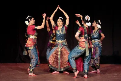 Immerse Yourself: Bharatnatyam Dance & Chennai Culture