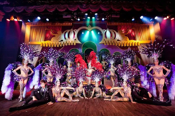 Phuket Simon Cabaret: A Dazzling Night of Glamour and Spectacle