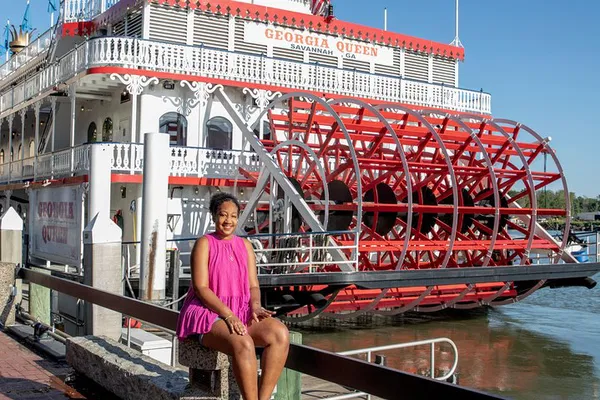 Savannah Photo Magic: Unleash Your Inner Model!