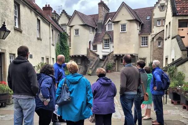 Royal Mile History Unveiled: A Private Edinburgh Walking Tour