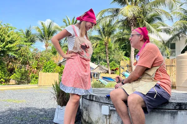 Phuket Culinary Adventure: Master Thai Cuisine with Local Experts!