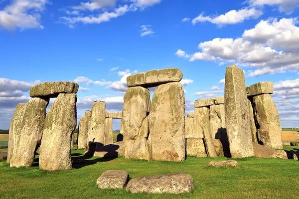Unveiling Stonehenge: A Personalized Journey from London