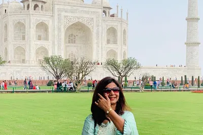 Taj Mahal & Agra Tour: 2-Day Private Car from Delhi