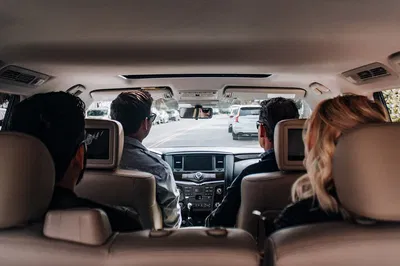 Charleston Private Driving Tour: See the City in Style