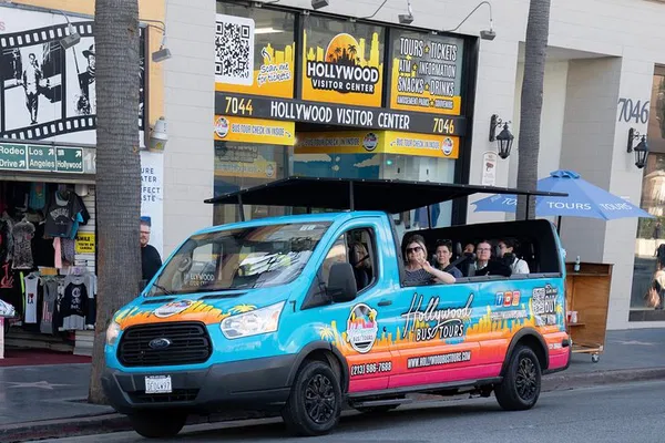 Hollywood & Celebrity Homes Open-Air Bus Tour