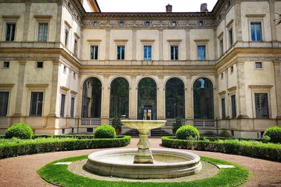 Unveiling Renaissance Secrets: A Private Tour of Villa Farnesina