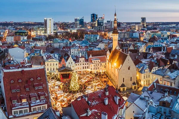 Tallinn Christmas Market & Old Town Winter Legends Tour
