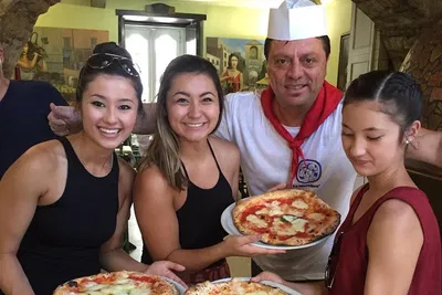 Naples Pizza Class: Make & Eat Authentic Pizza!
