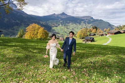 Grindelwald Glamour: Capture Your Swiss Alps Photo Story!