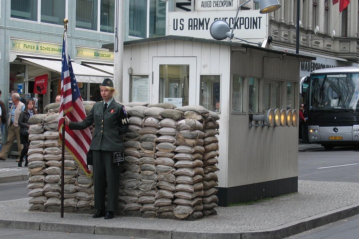 Berlin's Historical Journey: A Personalized 3-Hour Car Tour