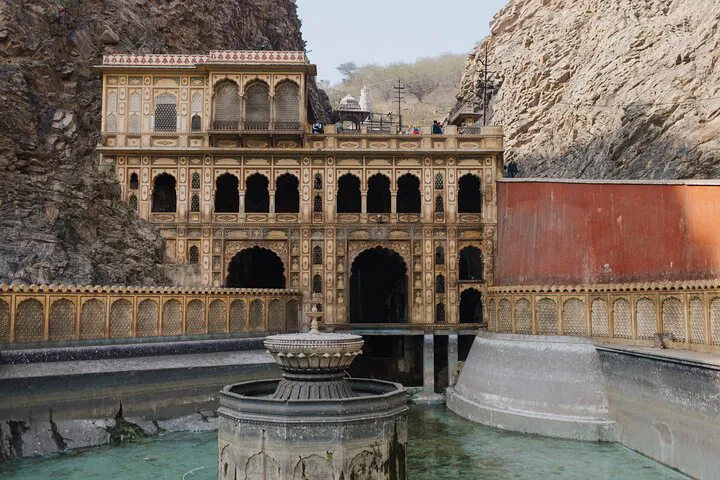 img0